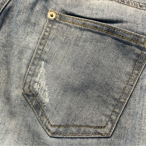 Time and Tru Maternity Medium 8-10 Blue Distressed Skinny Jeans PRELOVED - Picture 10 of 11